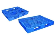 Akcesoria do supermarketów o dużej pojemności Przemysłowe palety plastikowe Niebieska siatka z możliwością układania w stosy